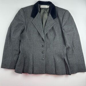 Vintage Evan Picone 100% Wool Charcoal Blazer with Black Velvet Collar size 14